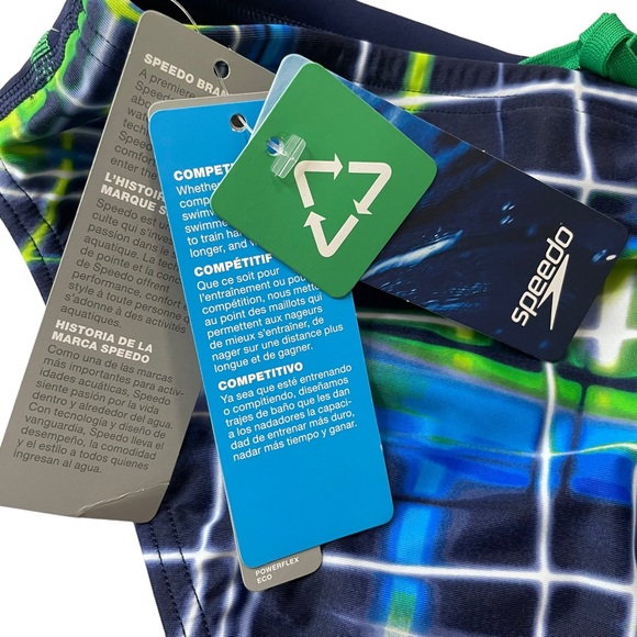 Speedo men’s swimming trunks Size 28 - Picture 8 of 9